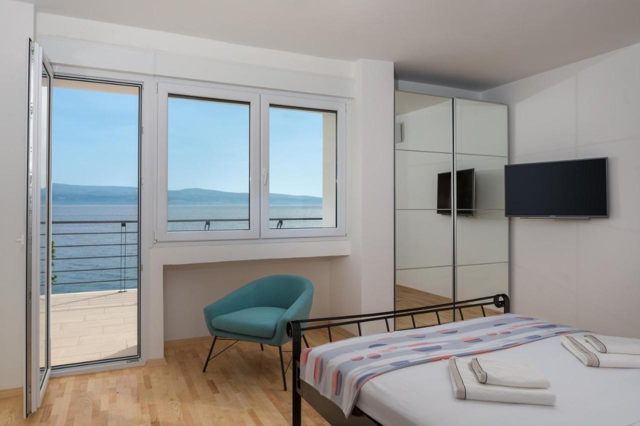 Absolute Beach Villa Omiš Extérieur photo
